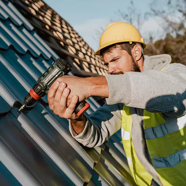Why Bothell Homeowners Choose Bothell Roofing Contractors for Steel Roof Repair Service?